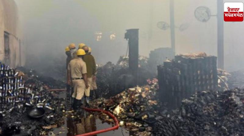 Fire breaks out at 2 godowns in West Bengal's Parganas district