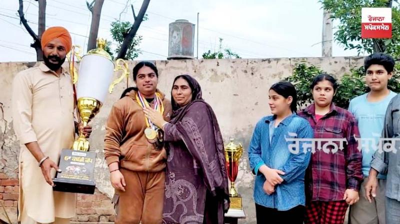 Jagrit Kaur has won 5 gold medals in weightlifting. Jagrit Kaur has won 5 gold medals in weightlifting.