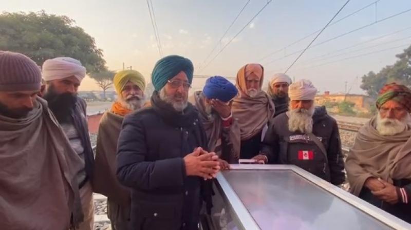 Farmer who took part in 'Rail roko Movement' dies Farmer who took part in 'Rail roko Movement' dies