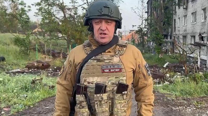 Wagner chief Yevgeny Prigozhin among 10 killed in plane crash: Russian officials Wagner chief Yevgeny Prigozhin among 10 killed in plane crash: Russian officials