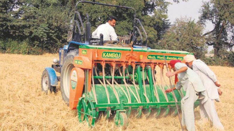 Stubble management funds:Centre says no to 100% grant Stubble management funds:Centre says no to 100% grant