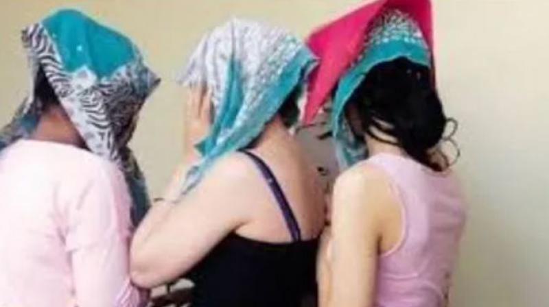 Sex Racket busted in Kawardha Sex Racket busted in Kawardha