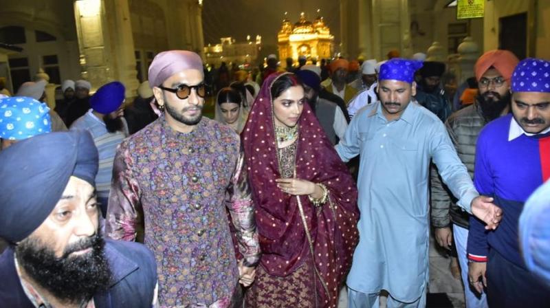 Deepika Padukone and Ranveer Singh offer prayers at darbar sahib with family