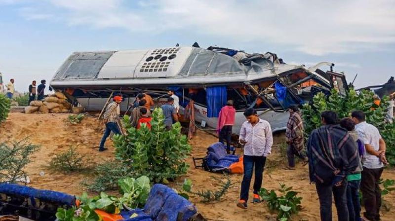 14 killed as bus, truck collide in Rajasthan's Bikaner 14 killed as bus, truck collide in Rajasthan's Bikaner