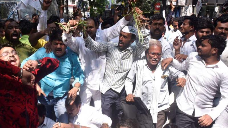Farmers to hold rural India bandh on January 8 Farmers to hold rural India bandh on January 8