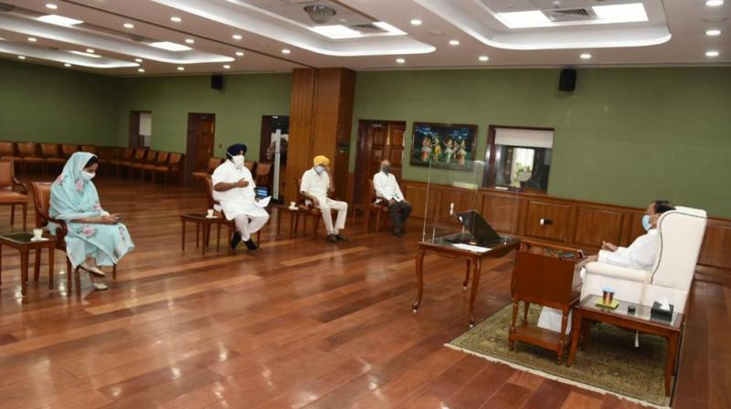 SAD delegation meets Naidu on governance reforms in PU