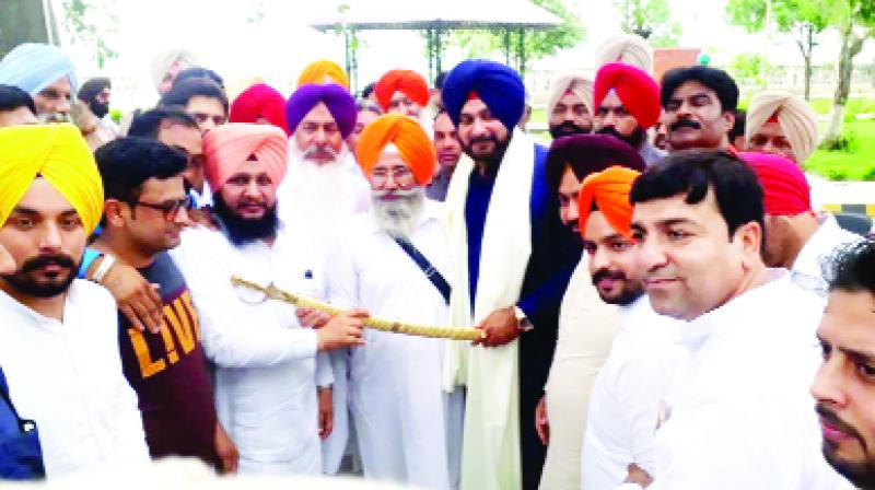 Honouring Navjot Singh Sidhu