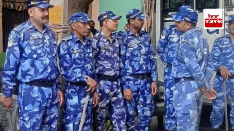 Communal tension: Hindu and Muslim groups clash over goat in Delhi Communal tension: Hindu and Muslim groups clash over goat in Delhi