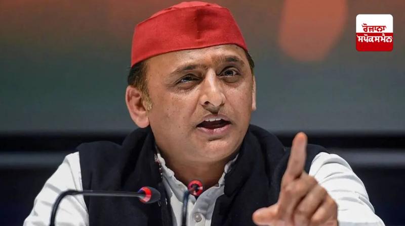 Akhilesh Yadav demands Yogi's resignation Akhilesh Yadav demands Yogi's resignation