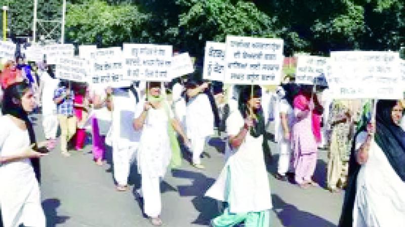 Protesting Sikh Sangat 