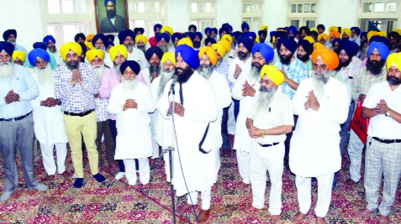 SGPC Members Paying Tributes to Sikhs killed in Afghanistan
