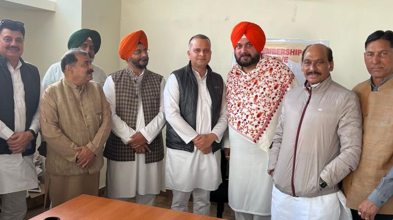 PPCC President Navjot Sidhu held a meeting with Congress leaders PPCC President Navjot Sidhu held a meeting with Congress leaders
