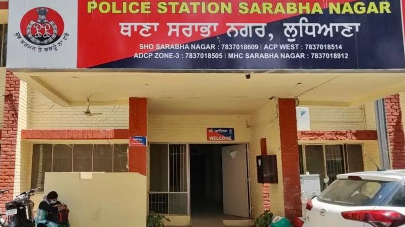 Old grudge turns bloody: Father and 2 sons attacked with sharp weapons after entering the house Old grudge turns bloody: Father and 2 sons attacked with sharp weapons after entering the house