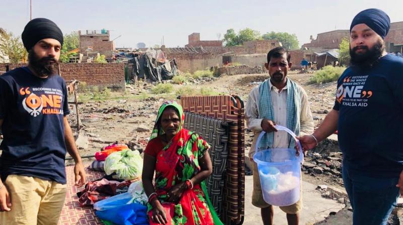 Khalsa Aid Help The Victime Of Fire Khalsa Aid Help The Victime Of Fire