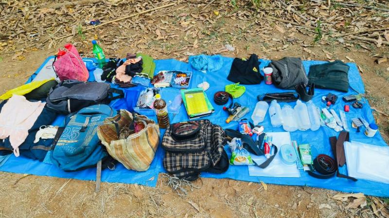 Police busts another Naxal Camp at near Chattisgarh border. Police busts another Naxal Camp at near Chattisgarh border.