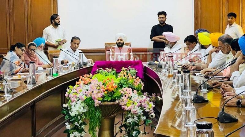 Jarnail Singh met with ministers, MLAs and office bearers of the party to formulate strategy Jarnail Singh met with ministers, MLAs and office bearers of the party to formulate strategy
