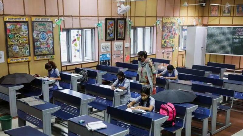 Delhi School Closed for 2 Days Due to Delhi Pollution Delhi School Closed for 2 Days Due to Delhi Pollution