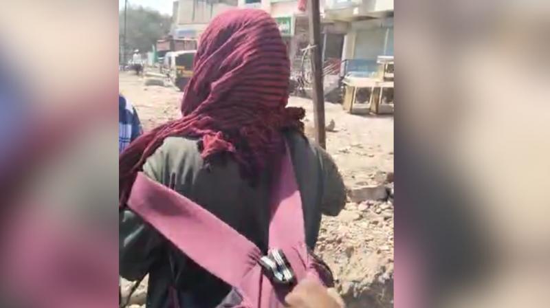 Muslim woman harassed, hijab pulled in Aurangabad Muslim woman harassed, hijab pulled in Aurangabad
