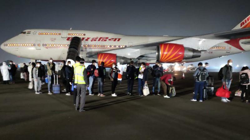 Terrible collision of the airindia plane with the tractor pune airport News Terrible collision of the airindia plane with the tractor pune airport News