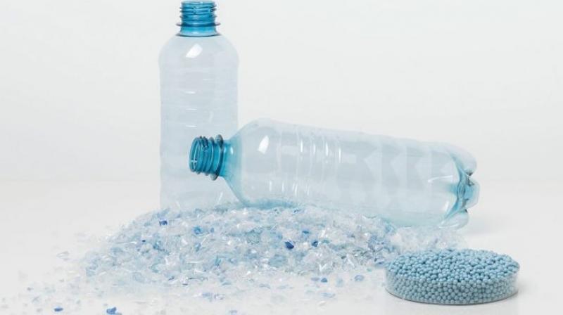 Now the Modi government will make uniforms from plastic bottles, an important start has been made Now the Modi government will make uniforms from plastic bottles, an important start has been made