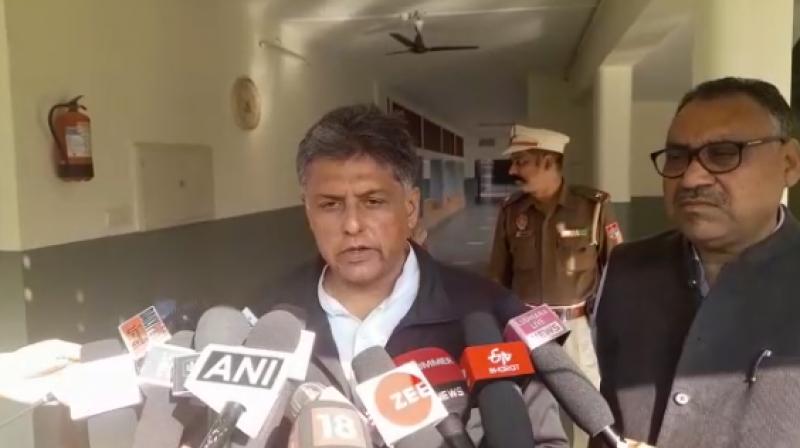 Congress MP Manish Tewari casts his vote at Ludhiana Congress MP Manish Tewari casts his vote at Ludhiana