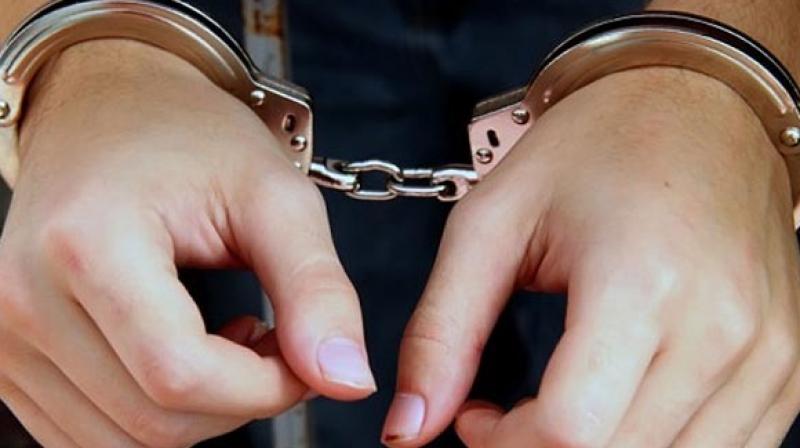Vigilance arrested a private person who cheated a co-operative bank of 9 lakh rupees Vigilance arrested a private person who cheated a co-operative bank of 9 lakh rupees