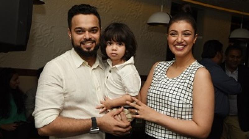 Ayesha Takia family