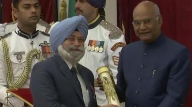 Ram Nath Kovind awarded to HS Phoolka Ram Nath Kovind awarded to HS Phoolka