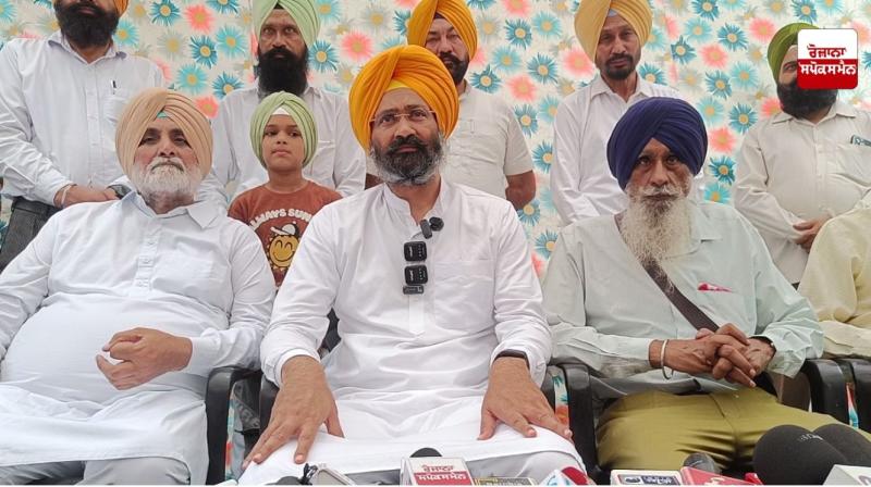 ਸੁਖਬੀਰ ਬਾਦਲ ਨੇ ਸੱਚੇ ਮਨੋਂ ਨਹੀਂ ਮੰਗੀ ਮੁਆਫ਼ੀ- ਪਰਮਿੰਦਰ ਸਿੰਘ ਢੀਂਡਸਾ ਸੁਖਬੀਰ ਬਾਦਲ ਨੇ ਸੱਚੇ ਮਨੋਂ ਨਹੀਂ ਮੰਗੀ ਮੁਆਫ਼ੀ- ਪਰਮਿੰਦਰ ਸਿੰਘ ਢੀਂਡਸਾ