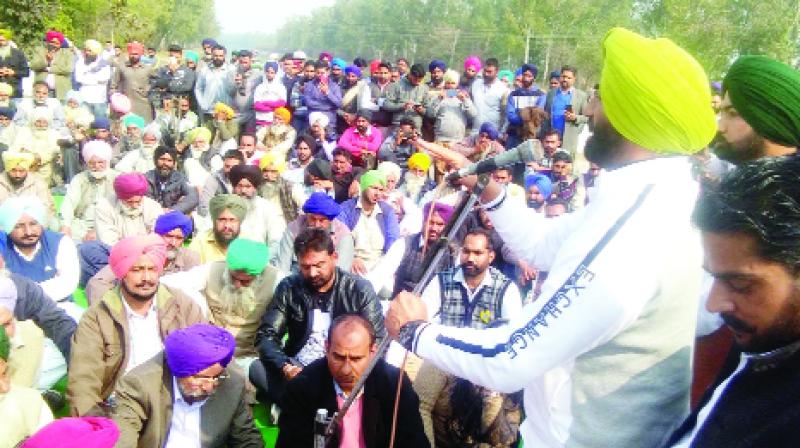 Addressing a dharna, Sukhpal Singh Khaira Addressing a dharna, Sukhpal Singh Khaira