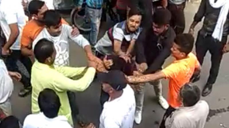 Muslim Youth Beaten in Court Complex Muslim Youth Beaten in Court Complex