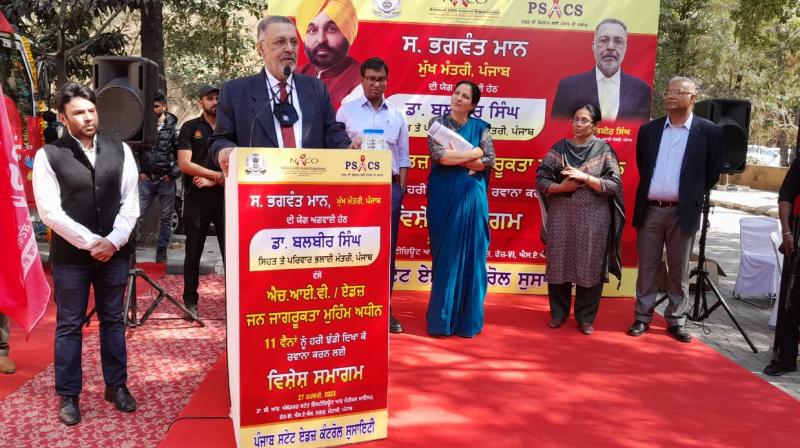 PUNJAB HEALTH MINISTER FLAGS-OFF 11 AWARENESS VANS TO SENSITISE PEOPLE ABOUT HIV/AIDS PUNJAB HEALTH MINISTER FLAGS-OFF 11 AWARENESS VANS TO SENSITISE PEOPLE ABOUT HIV/AIDS