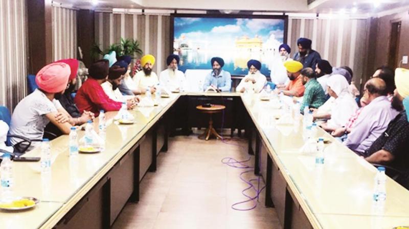 Meeting Pic Meeting Pic