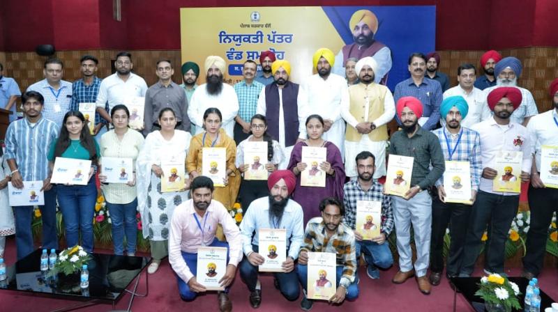 CM HANDS OVER RECRUITMENT LETTER TO 249 YOUTH IN VARIOUS GOVERNMENT DEPARTMENTS CM HANDS OVER RECRUITMENT LETTER TO 249 YOUTH IN VARIOUS GOVERNMENT DEPARTMENTS