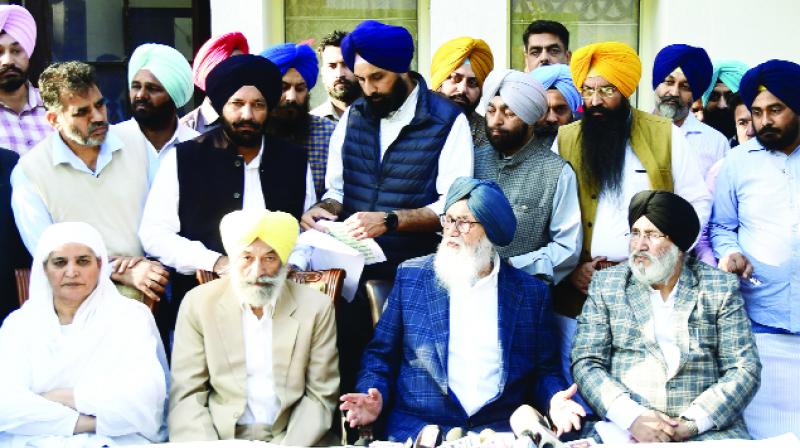 Former Chief Minister Parkash Singh Badal and other Akali leaders addressing the press Former Chief Minister Parkash Singh Badal and other Akali leaders addressing the press