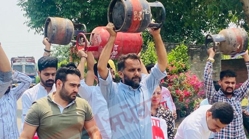 Youth Congress protest against the LPG Price Hike 
