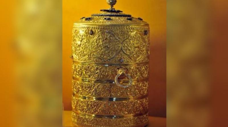 Gold Lunch Box Gold Lunch Box