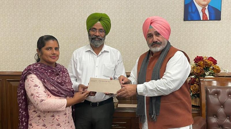 Health Minister handed over appointment letters to 12 ward attendants Health Minister handed over appointment letters to 12 ward attendants