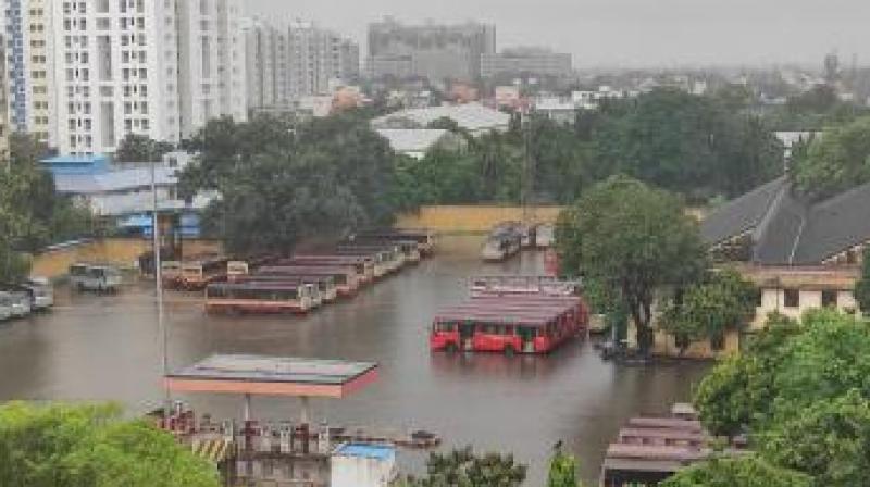 heavy rain (Chennai) heavy rain (Chennai)