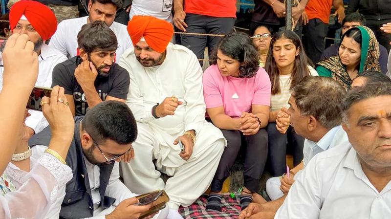 Navjot Sidhu In Wrestlers Protest Navjot Sidhu In Wrestlers Protest