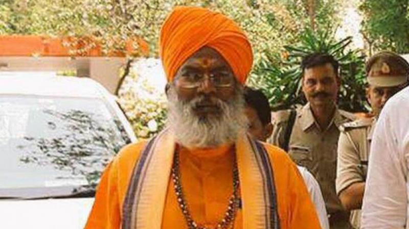 Sakshi Maharaj trapped in the Inauguration of the Night Club Sakshi Maharaj trapped in the Inauguration of the Night Club