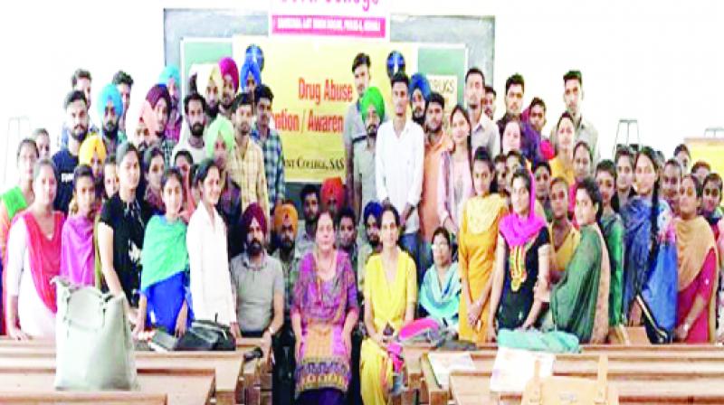 Government College Students During to Anti-Drug Campaign Government College Students During to Anti-Drug Campaign