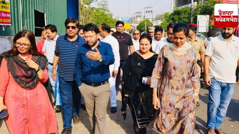 Dr. Ravjot Singh reviewed the sanitation arrangements of Hoshiarpur city Dr. Ravjot Singh reviewed the sanitation arrangements of Hoshiarpur city
