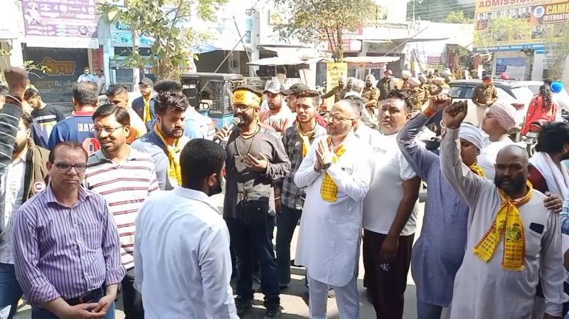 Cow slaughter case: Shops closed by Hindu organization, protest march