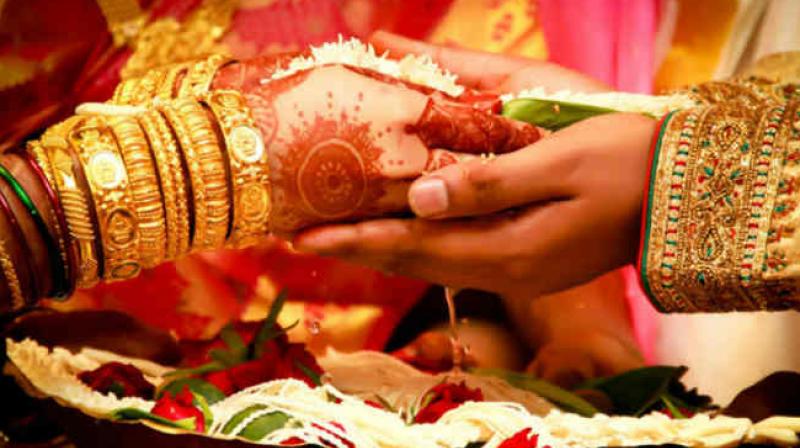 Bride's death after taking seven rounds Bride's death after taking seven rounds