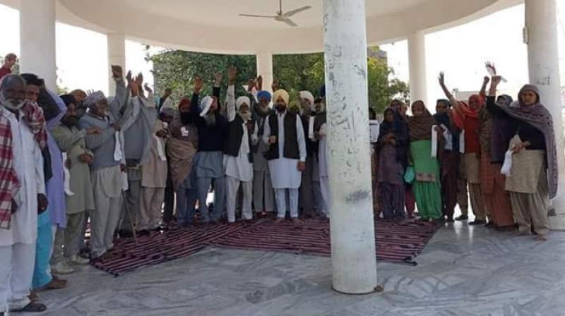 People protest against punjab government