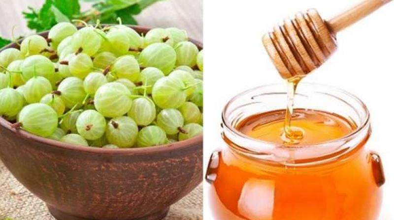Skin care tips amla honey juice for flawless skin