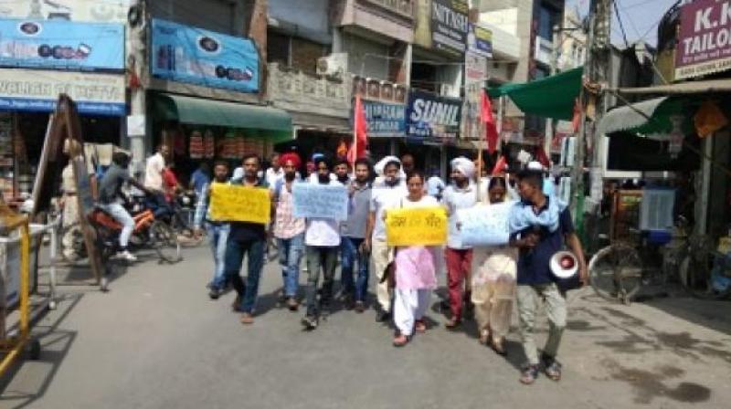 Protest by peoples in Sangrur and Sunam against Fatehveer Death Protest by peoples in Sangrur and Sunam against Fatehveer Death