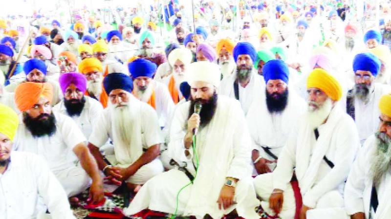 Badals have betrayed the nation by Paying the bail of the Sadh lovers : Daduwal