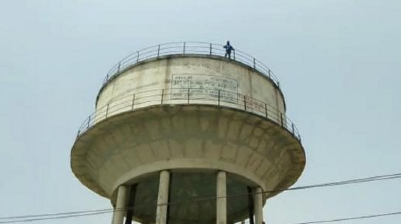 Protest near water tank